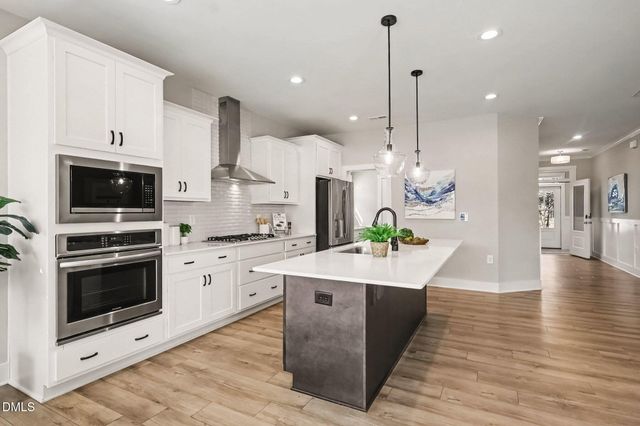 1120 Leatherstone Lane, Fuquay Varina, NC 27526