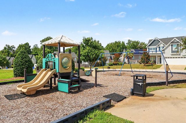1120 Leatherstone Lane, Fuquay Varina, NC 27526