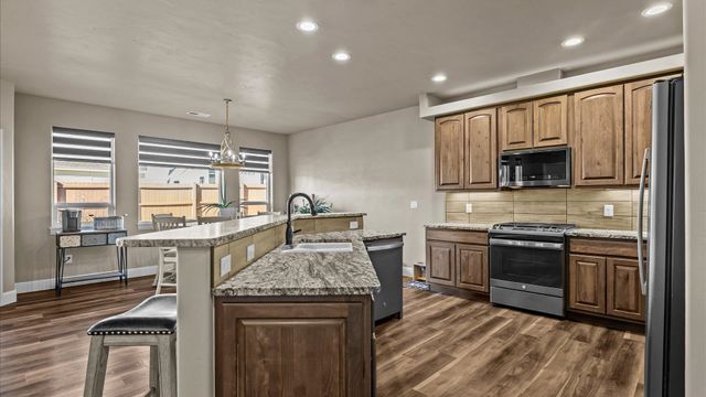 847 Fire Agate Lane, Grand Junction, CO 81506