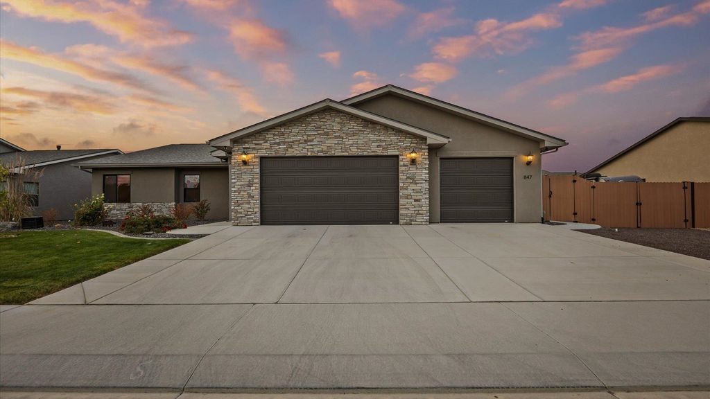 847 Fire Agate Lane, Grand Junction, CO 81506