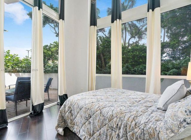 18101 Collins Ave 401, Sunny Isles Beach, FL 33160