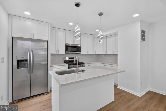844 50TH PL NE, Washington, DC 20019