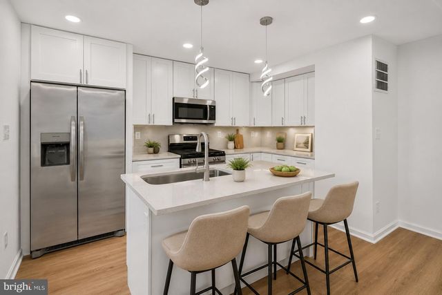 844 50TH PL NE, Washington, DC 20019