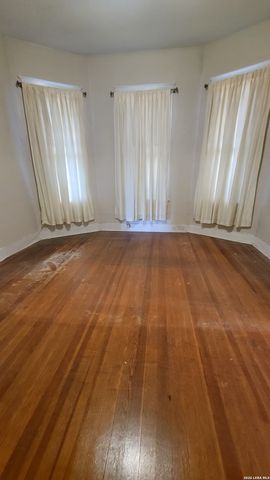 825 N PINE ST, San Antonio, TX 78202