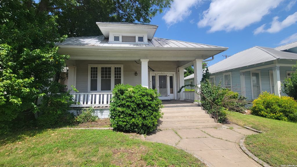 825 N PINE ST, San Antonio, TX 78202