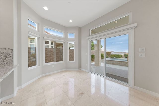 1928 Hot Oak Ridge Street, Las Vegas, NV 89134