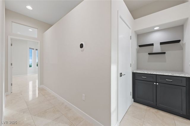 1928 Hot Oak Ridge Street, Las Vegas, NV 89134