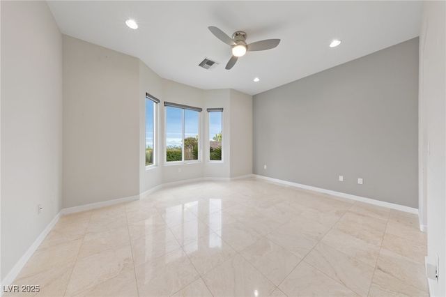 1928 Hot Oak Ridge Street, Las Vegas, NV 89134