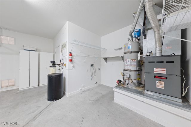 1928 Hot Oak Ridge Street, Las Vegas, NV 89134