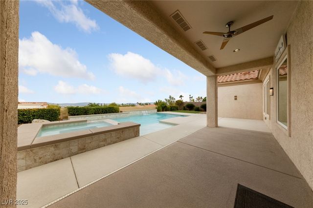 1928 Hot Oak Ridge Street, Las Vegas, NV 89134