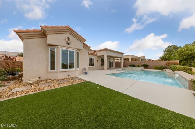 1928 Hot Oak Ridge Street, Las Vegas, NV 89134