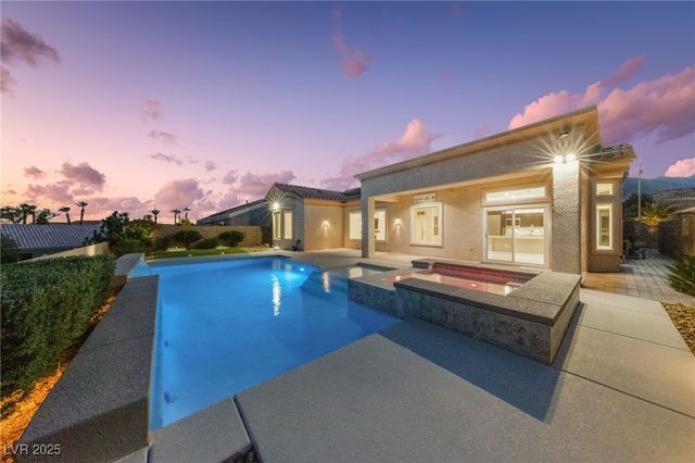 1928 Hot Oak Ridge Street, Las Vegas, NV 89134