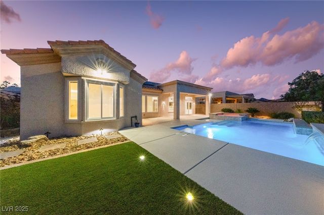 1928 Hot Oak Ridge Street, Las Vegas, NV 89134