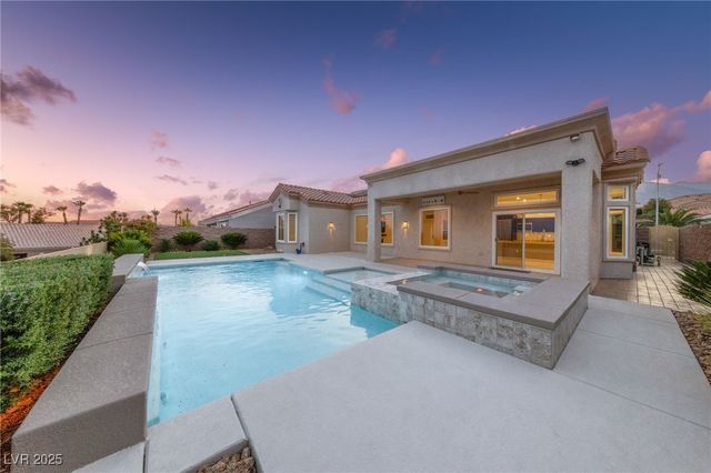 1928 Hot Oak Ridge Street, Las Vegas, NV 89134