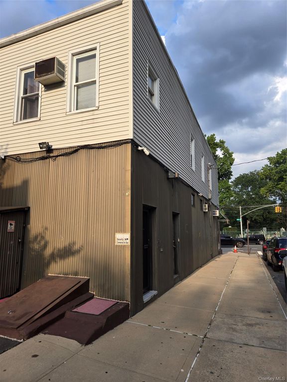 6746 80th Street, Middle Village, NY 11379 — photo 4