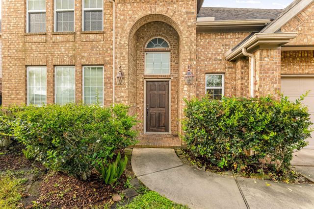 1818 Luminous Waters Lane, Rosharon, TX 77583