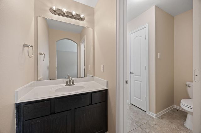 1818 Luminous Waters Lane, Rosharon, TX 77583