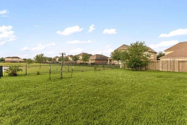 1818 Luminous Waters Lane, Rosharon, TX 77583