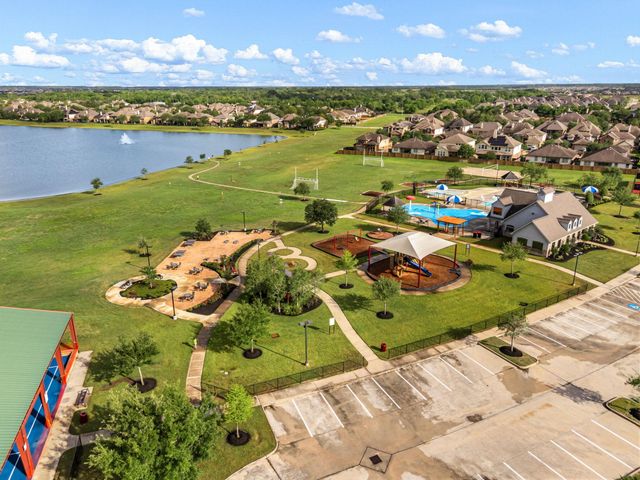 1818 Luminous Waters Lane, Rosharon, TX 77583