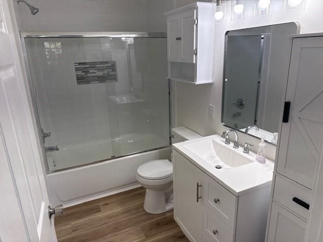 3125 South Drive, Groves, TX 77619