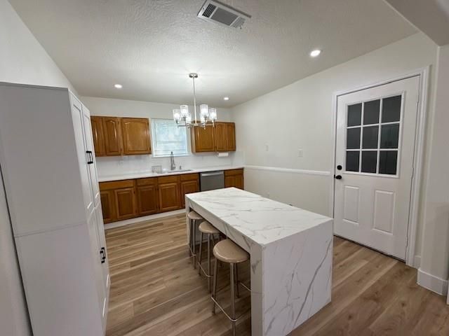 3125 South Drive, Groves, TX 77619