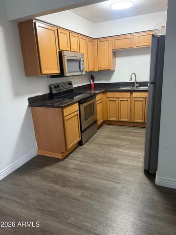 1702 W Tuckey Lane 103, Phoenix, AZ 85015