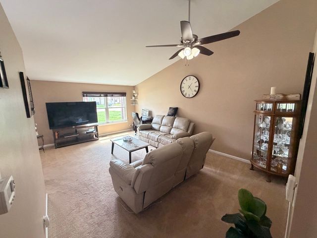 1219 Huntington Drive, Mundelein, IL 60060