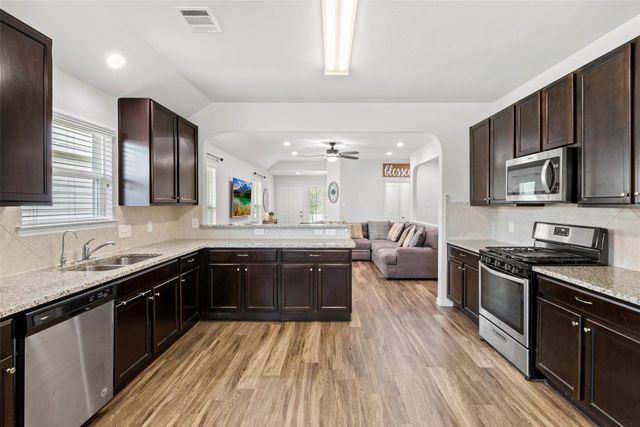 10307 Leafy Autumn Path, Houston, TX 77044