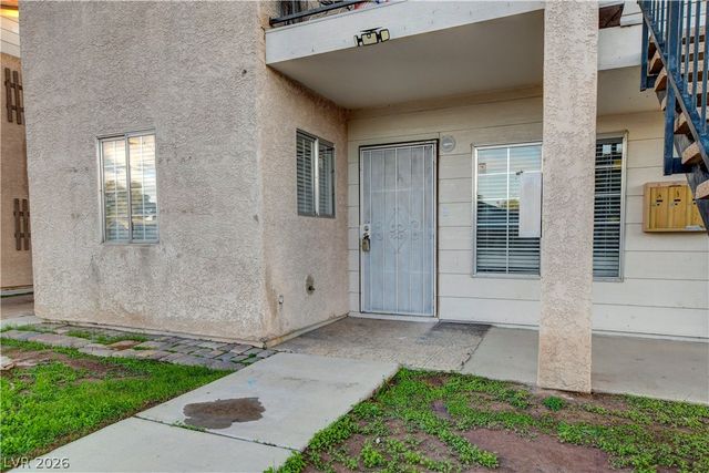 5270 Carriellen Lane A, Las Vegas, NV 89110