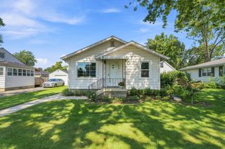 626 E Division Street, Lockport, IL 60441