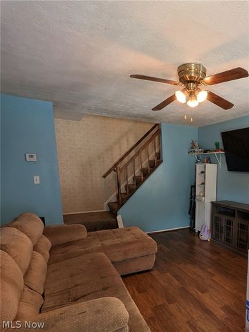 17500 Independence Court 4B, Brook Park, OH 44142