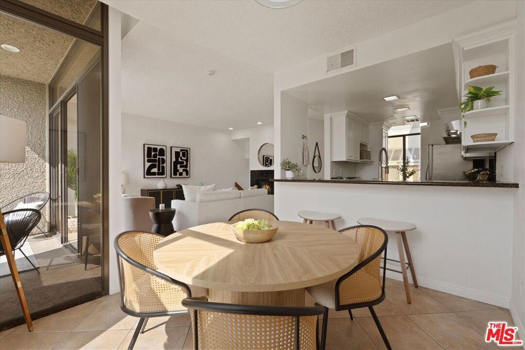 Image 14 of property listing at 484 E California Boulevard 36, Pasadena, CA 91106