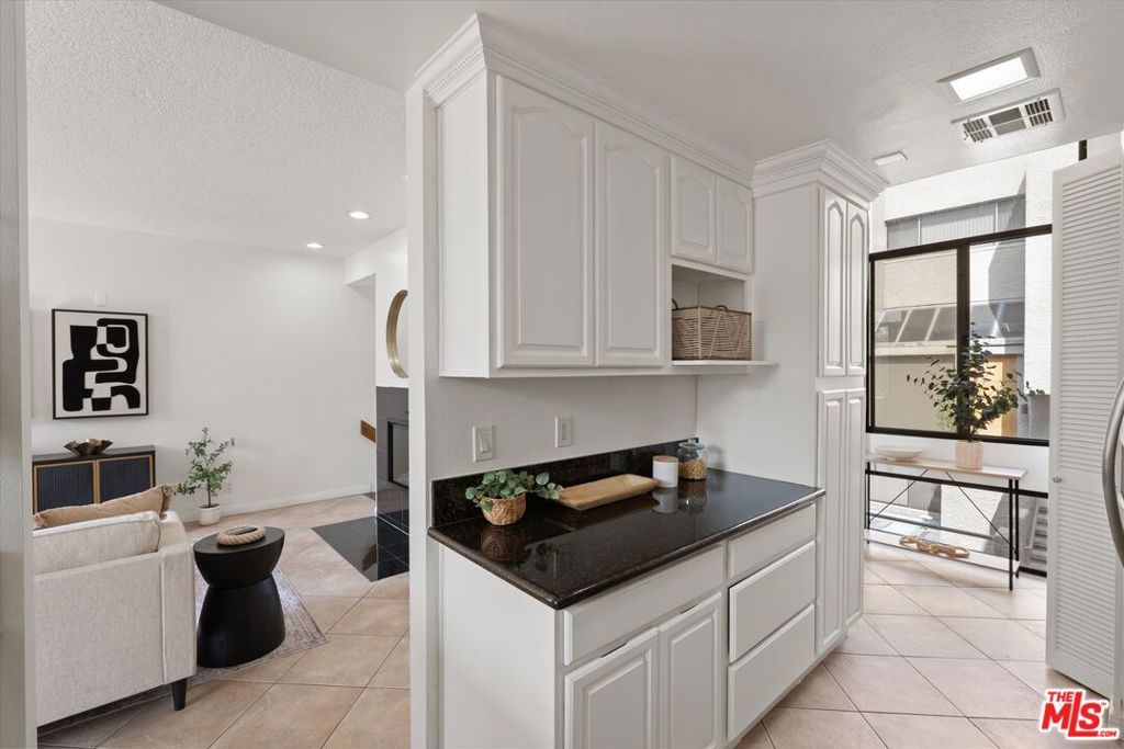 Image 9 of property listing at 484 E California Boulevard 36, Pasadena, CA 91106