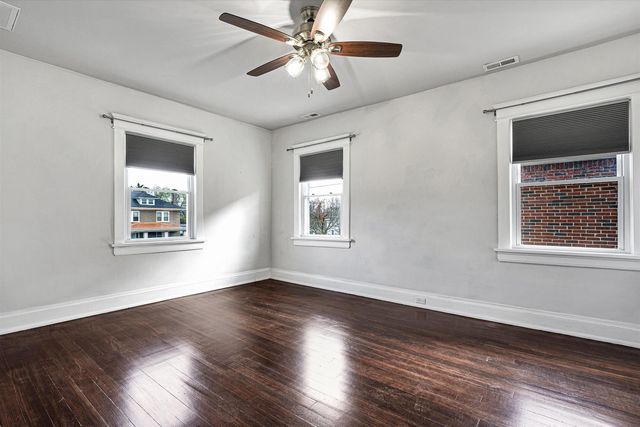 2114 Memorial AVE, Roanoke, VA 24015