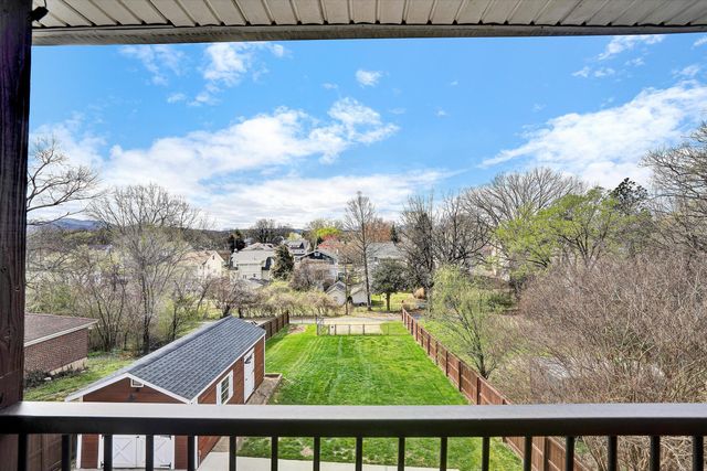 2114 Memorial AVE, Roanoke, VA 24015