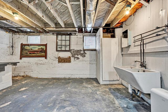 2114 Memorial AVE, Roanoke, VA 24015