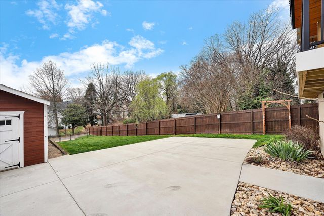 2114 Memorial AVE, Roanoke, VA 24015