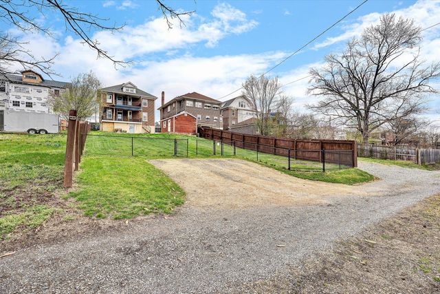 2114 Memorial AVE, Roanoke, VA 24015