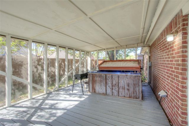 616 Mustang Court, Little Elm, TX 75068