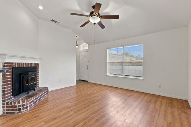616 Mustang Court, Little Elm, TX 75068