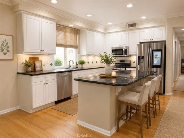 31 Regal, Irvine, CA 92620