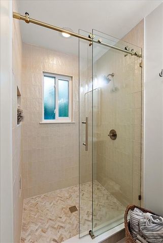 6023 Paramus, Clarkston, MI 48346
