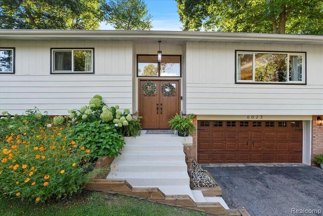 6023 Paramus, Clarkston, MI 48346