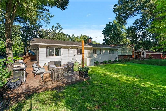 6023 Paramus, Clarkston, MI 48346