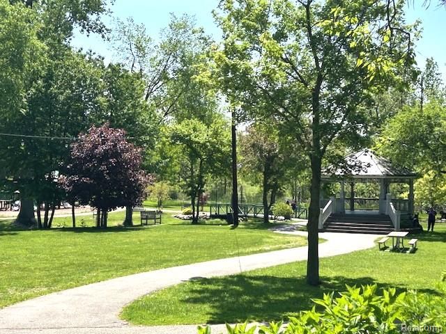 6023 Paramus, Clarkston, MI 48346