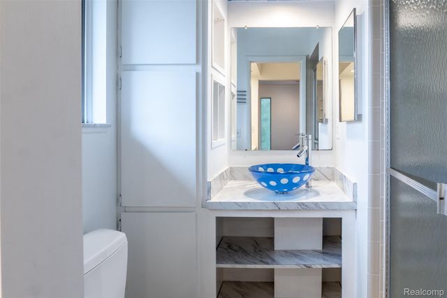 30540 N Greenbriar Road, Franklin Village, MI 48025