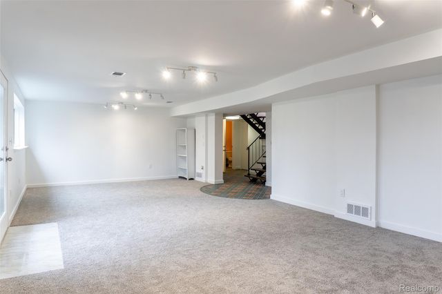 30540 N Greenbriar Road, Franklin Village, MI 48025