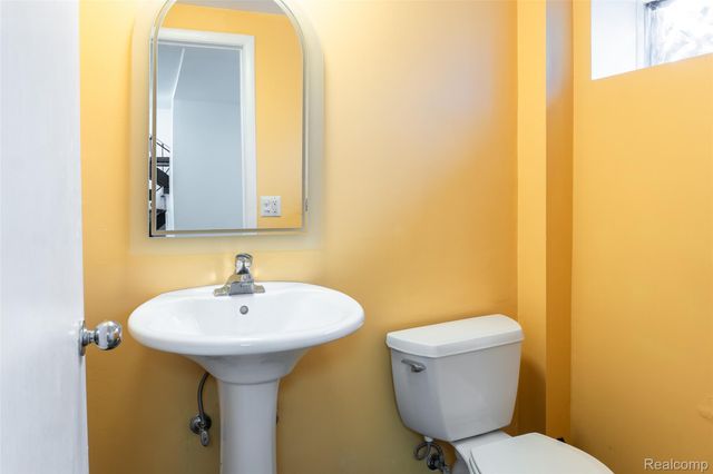 30540 N Greenbriar Road, Franklin Village, MI 48025