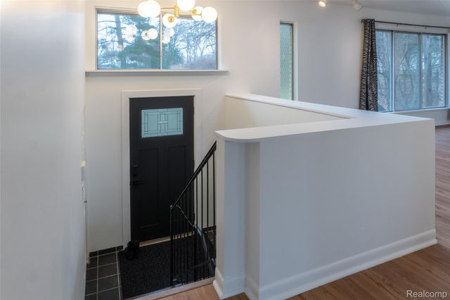 30540 N Greenbriar Road, Franklin Village, MI 48025