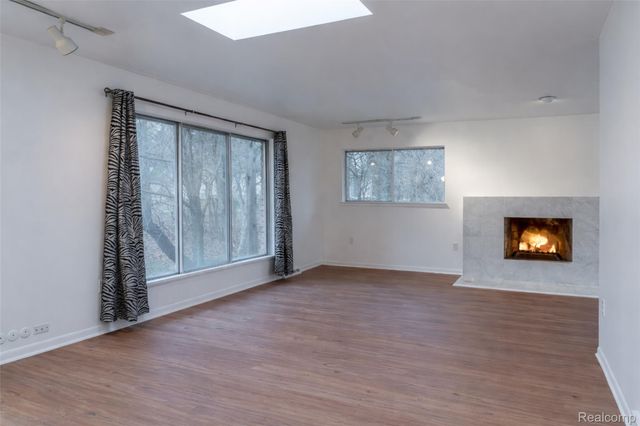 30540 N Greenbriar Road, Franklin Village, MI 48025